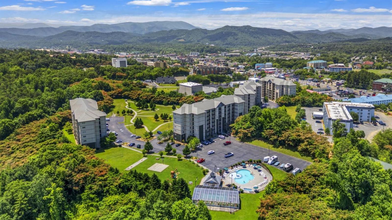 Smoky Mountain View Condo- Indoor Outdoor Pool, Walking Path, Playground, Basketball Apartment Pigeon Forge