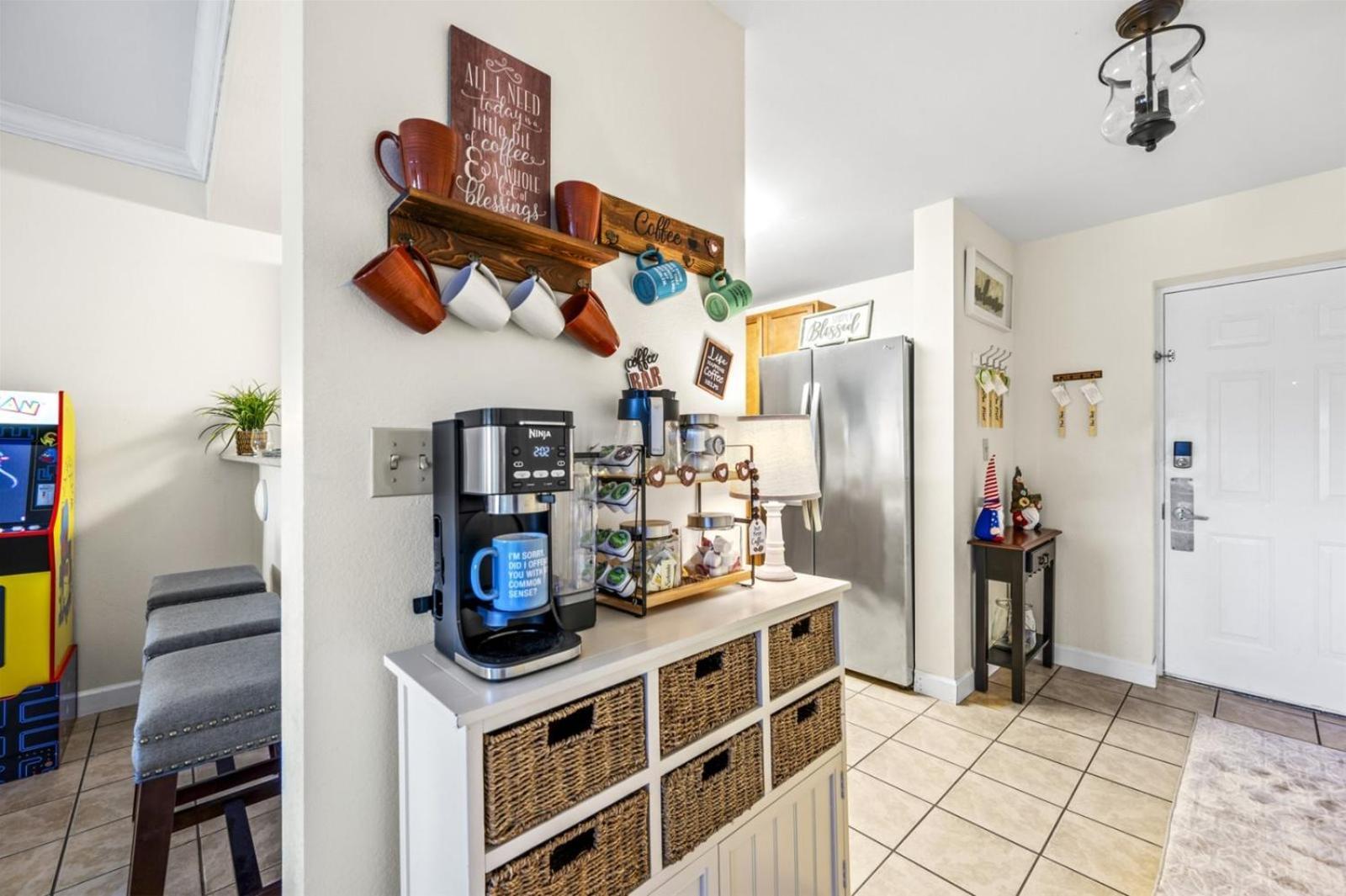 Apartment Smoky Mountain View Condo- Indoor Outdoor Pool, Walking Path, Playground, Basketball