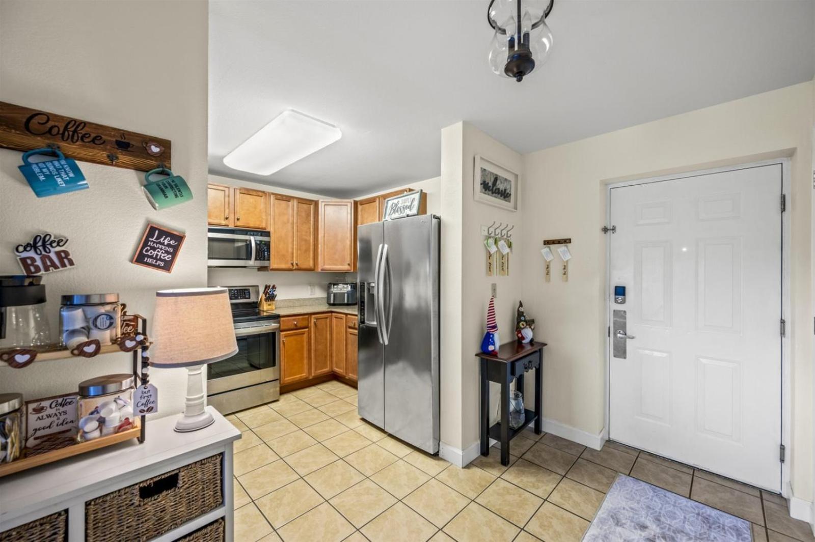 Apartment Smoky Mountain View Condo- Indoor Outdoor Pool, Walking Path, Playground, Basketball