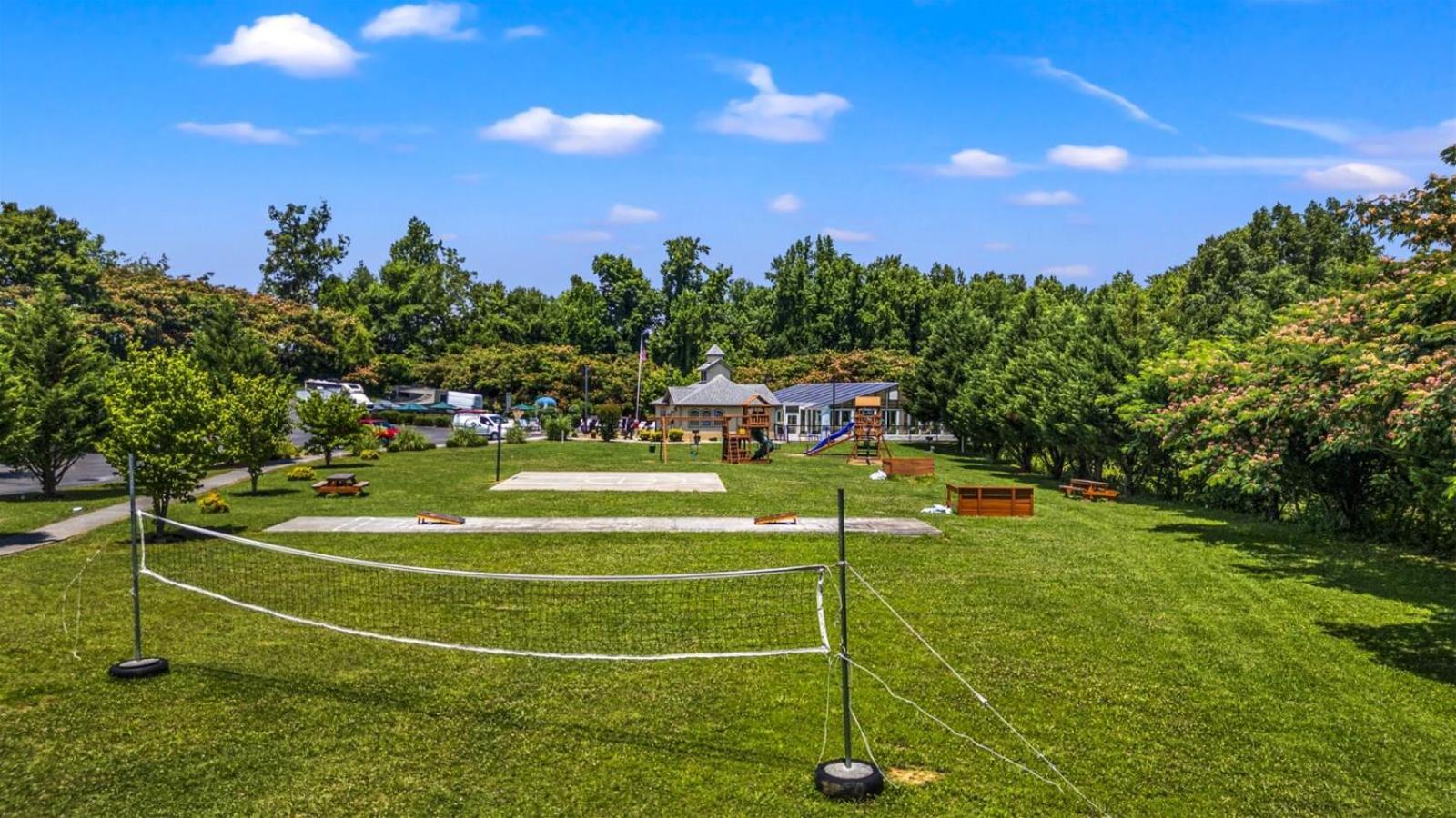 Smoky Mountain View Condo- Indoor Outdoor Pool, Walking Path, Playground, Basketball *